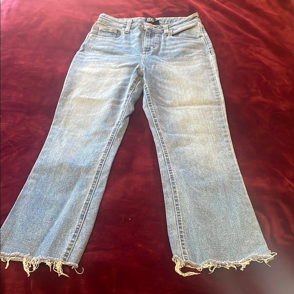 BDG Light Blue Frayed Hem Jeans mint 26” waist 10” rise  24” inseam